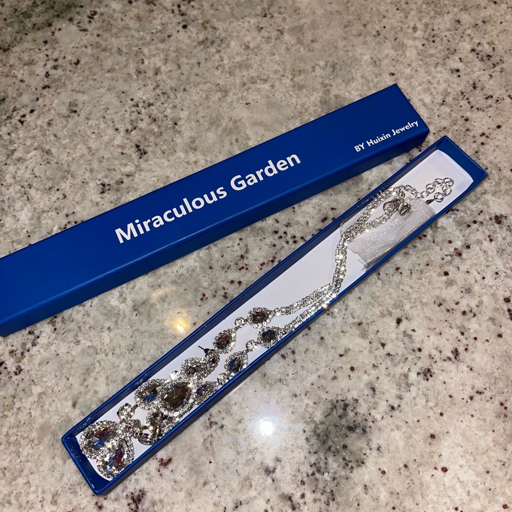 Pageant/prom necklace